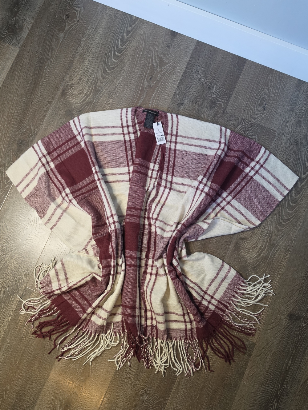 Banana Republic NWT Plaid Ruana Poncho Cape Wrap Cashmere Blend Fringe One Size